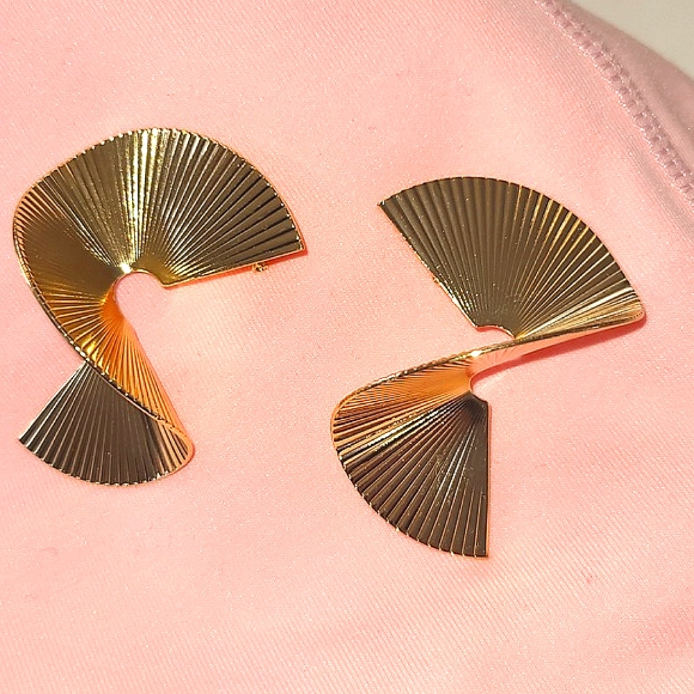 Earing gold plated 90 vibe.new